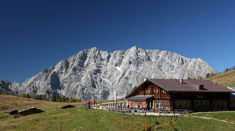 Gotzenalm - viewing plateau high above the Königssee lake