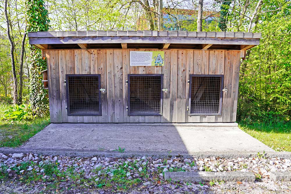 Hundeboxen Nationalparkzentrum Haus der Berge